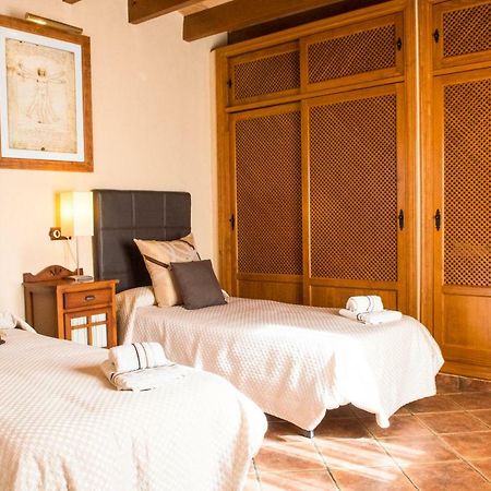 Alzina Villa: Tranquil Bunyola Retreat with Pool near Palma Exterior photo