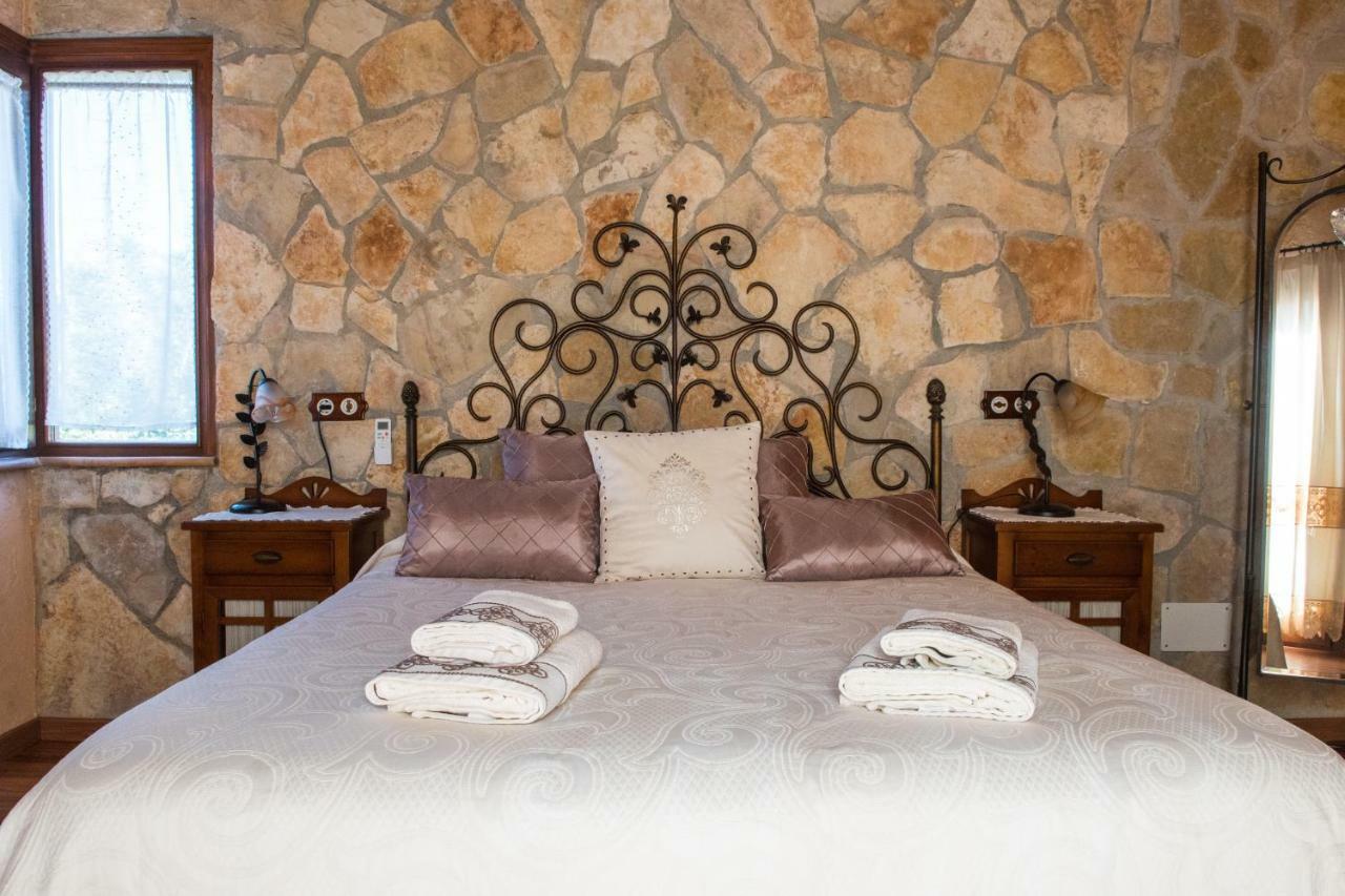 Alzina Villa: Tranquil Bunyola Retreat with Pool near Palma Exterior photo